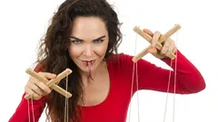 3 segnali che ti stanno manipolando — anche se nessuno urla