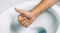 Un solo gesto la sera e l’odore in bagno scompare per diversi giorni